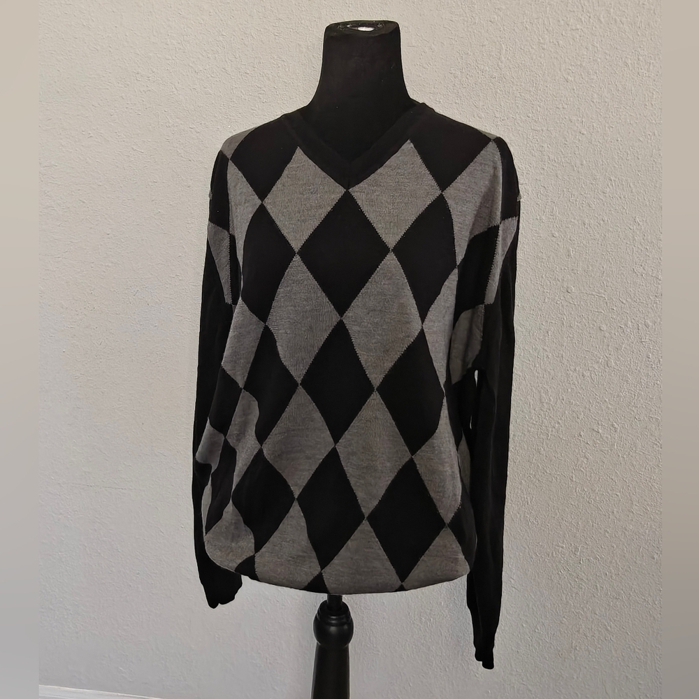 Black and Gray Argyle Men's Sweater